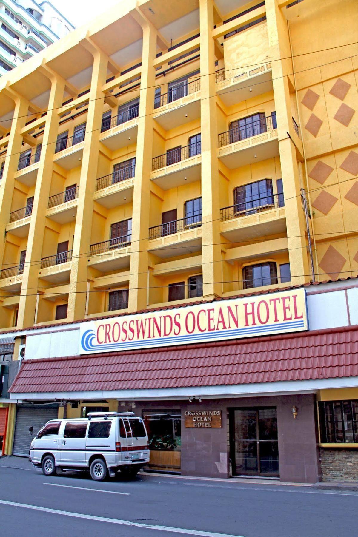 Crosswinds Ocean Hotel Paranaque City Екстер'єр фото